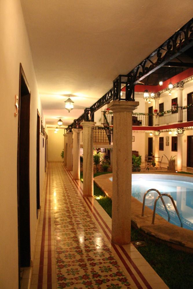 La Aurora Hotel Colonial Valladolid  Exterior foto